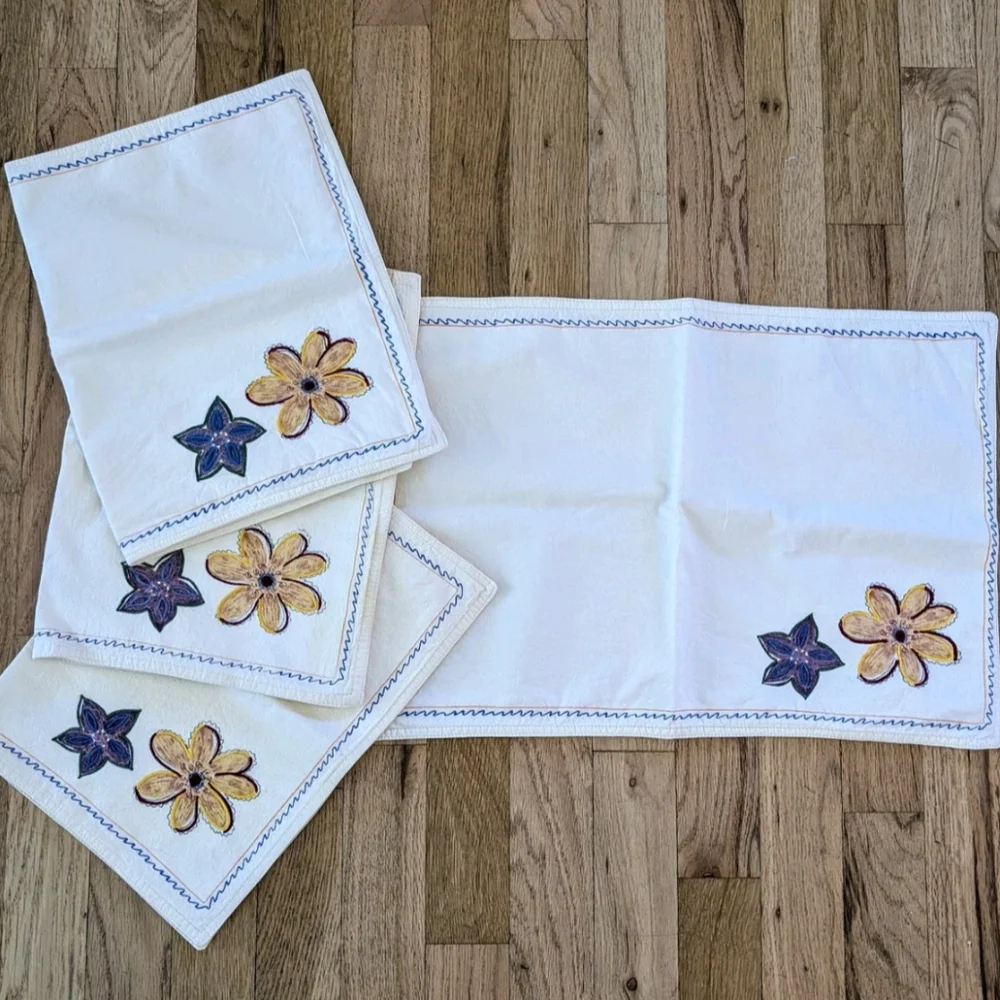 Set Of 4 Placemats Hand Stitched Applique & Embroidered Flowers Cottagecore